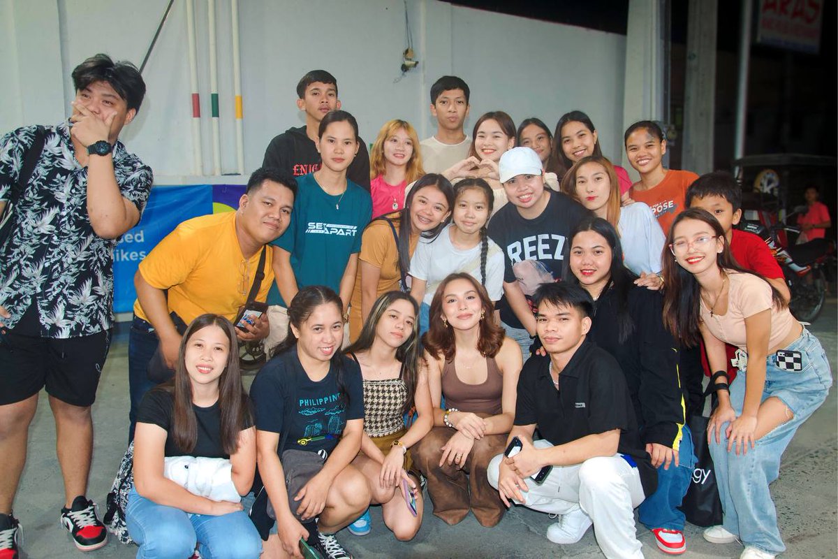 dhonajore's tweet photo. We love you @kyline_a3 🫶🤍🌻

Thankyouuuu team pangasinan san carlos!🌻 https://t.co/AVLRx4gnJF
