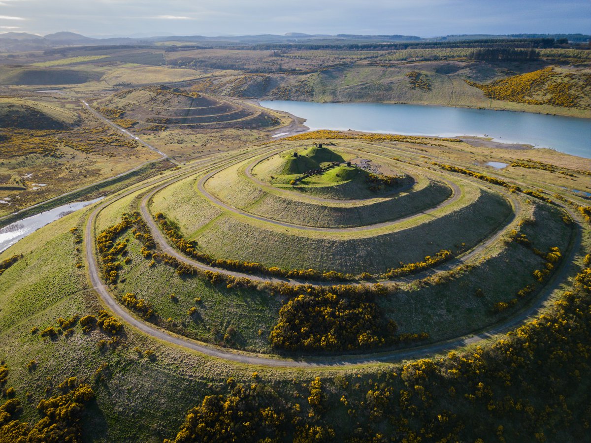 JohnnyBoyBriggs's tweet photo. What was once the St Ninian’s open cast coal mine is now an incredible work of landscape art, thanks to the Fife Earth Project 🏴󠁧󠁢󠁳󠁣󠁴󠁿⛏️
Though it remains unfinished due to funding constraints, its unique charm makes it a must-see spot. https://t.co/Z0JC3BlZl3
