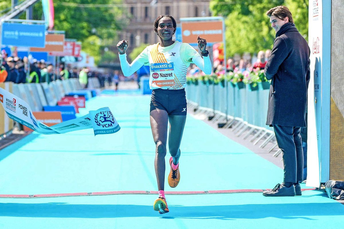 Nazret Weldu from #Eritrea is the winner at VCM @VienaCityMarathon, today April 21-2024 crossing the finish line after 2:24:08.