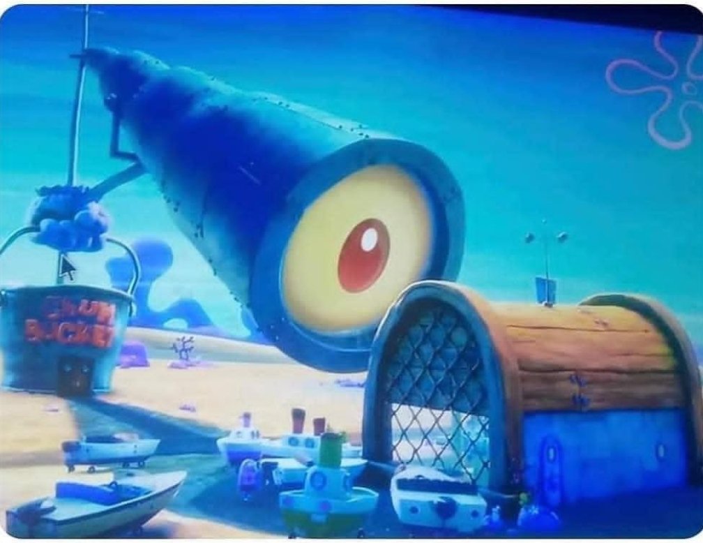 "más que una empresa, somos una familia" 

Mi jefe observándonos por las cámaras 24/7