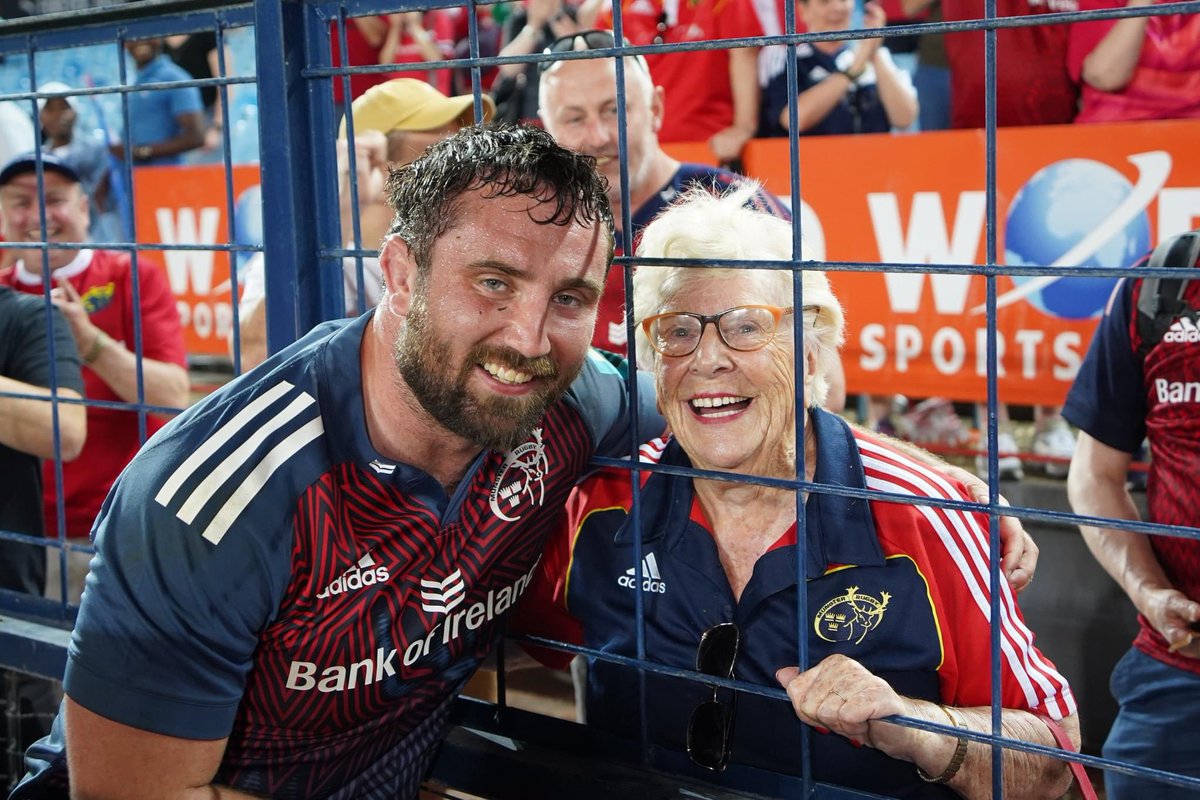 What a day it was for our Munster Supporters Tour and what a day for Dorothy Clarke who made the journey down to Pretoria with us to see her grandson Eoghan Clarke in the cracking Bulls v Munster game! A historic night for both Dorothy and Munster! #SUAF #RTIOnTour #BULLSvMUN