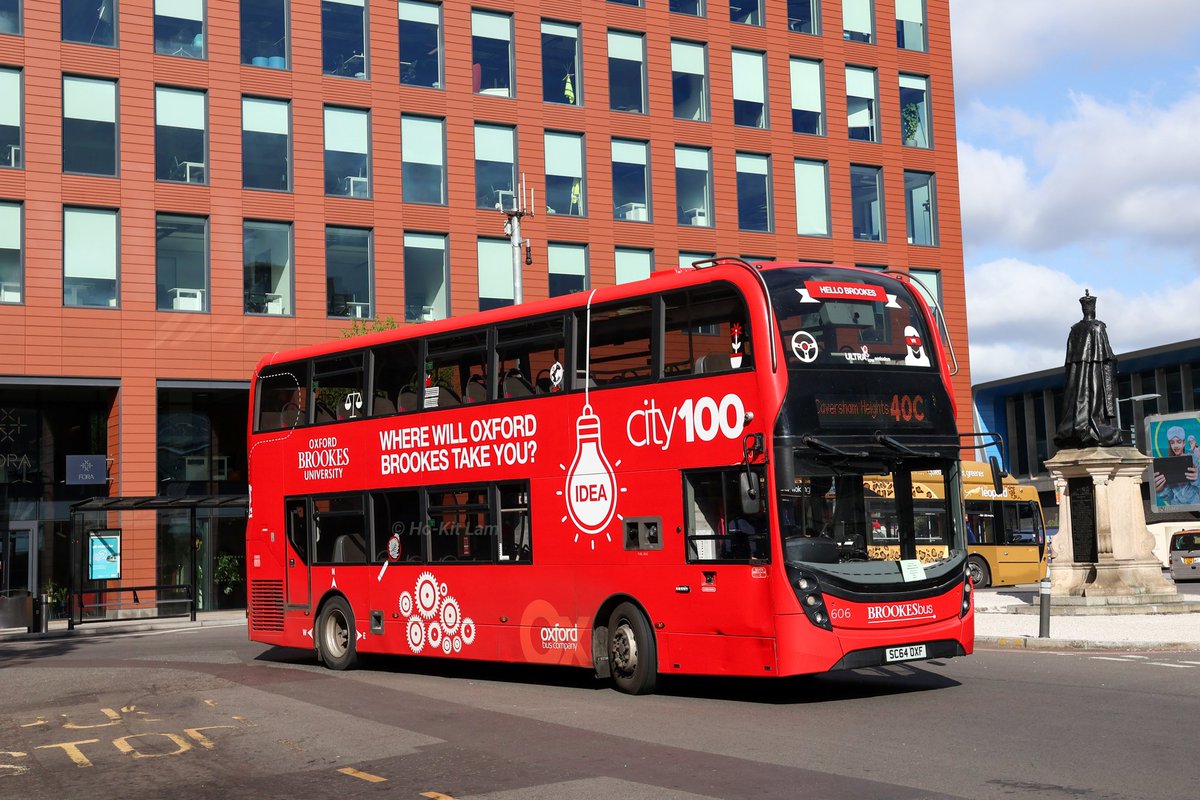 Some unexpected sun this weekend, less clouds yesterday compared to today though! A few buses are pictured from different spots in Reading, including Huntley & Palmers, St Mary's Butt's and Reading Station. Pictured: 3920 (BK58URN), 406 (YR13PNJ), 432 (YN14MYB) & 606 (SC64OXF).