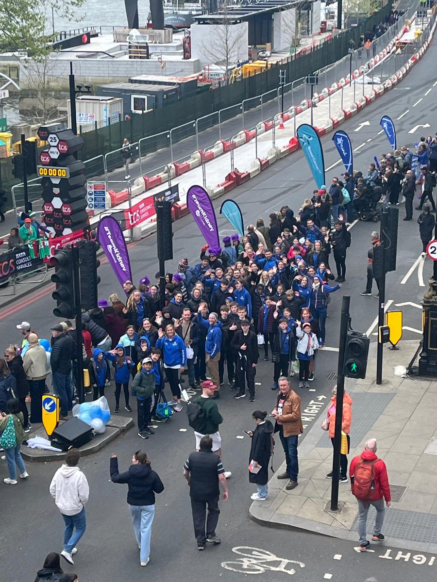 Southport Learning Trust staff and students getting ready to cheer on wheelchair and elite athletes! 🏃‍♂️ @LondonMarathon #LondonMarathon