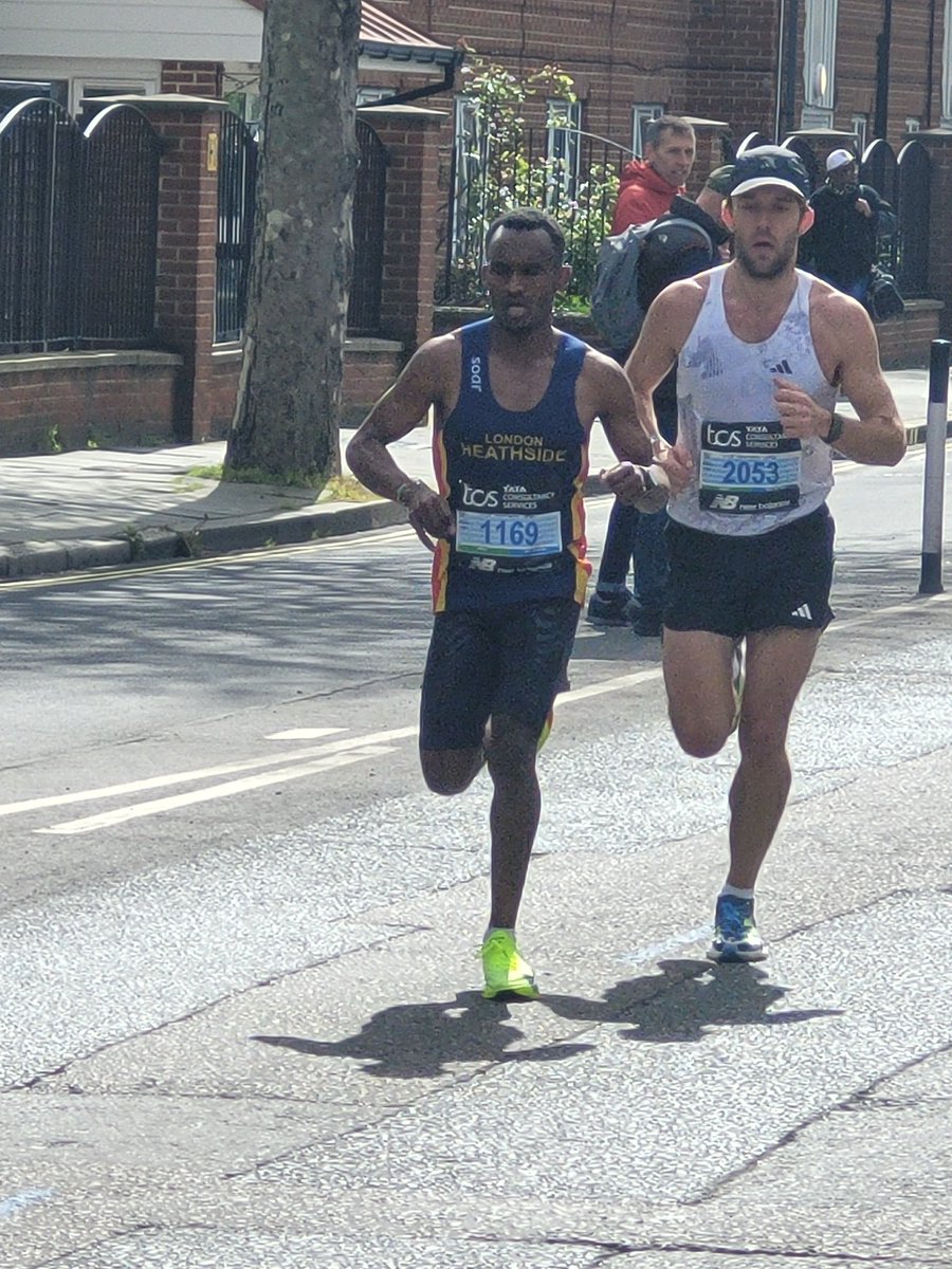 Kader Seyed looking in control at about 8 miles