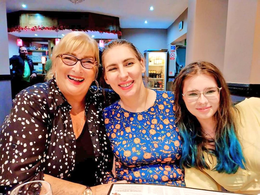 3 generations of #Neurodivergent Mum has #ADHD I'm #AuDHD and Arora #ADHD.... For me it obviously runs in families. (You're missing my sister #ADHD #schizoaffective and brother #ADHD #Torettes) Everyone did this separately, over decades and decades. Knowing your family history…