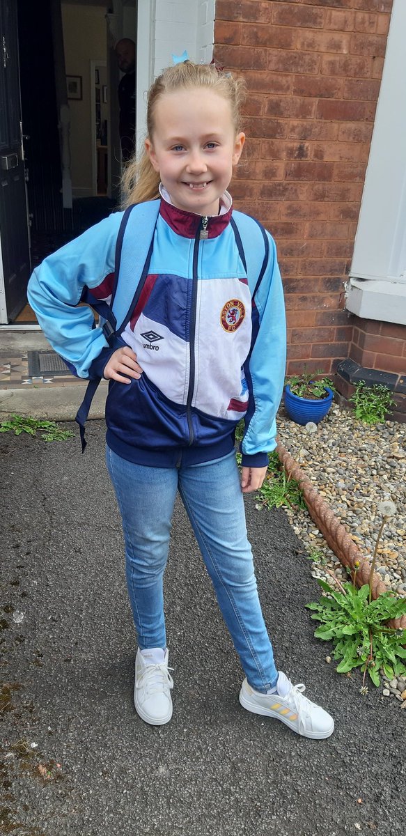 Eliska Evans tweet media