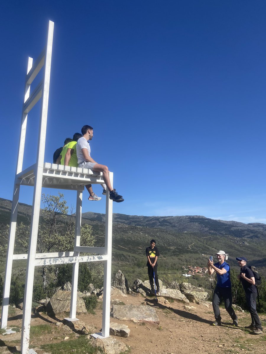 La Tornera, Peña Hierro y Pico Porrejòn desde la Puebla de la Sierra. Sierra del Rincón 👌