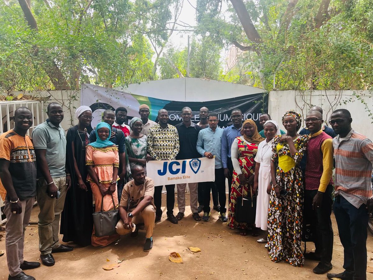 Complexe Numérique de Bamako (@technopolemali) on Twitter photo Partenariat fécond entre <a href="/technopolemali/">Complexe Numérique de Bamako</a> et <a href="/JCIBamakoElite/">JCI Bamako Elite</a> sur le projet de formation de 100 jeunes en intelligence artificielle #IA. Après la 1ère cohorte, c'est à la 2em de boucler sa formation au #CNB sis à #Badalabougou non loin de l’Hôtel Badala
<a href="/hamedsalif/">Hamed Salif CAMARA</a> <a href="/MalickMAIGA4/">Malick MAIGA</a> Partenariat fécond entre <a href="/technopolemali/">Complexe Numérique de Bamako</a> et <a href="/JCIBamakoElite/">JCI Bamako Elite</a> sur le projet de formation de 100 jeunes en intelligence artificielle #IA. Après la 1ère cohorte, c'est à la 2em de boucler sa formation au #CNB sis à #Badalabougou non loin de l’Hôtel Badala
<a href="/hamedsalif/">Hamed Salif CAMARA</a> <a href="/MalickMAIGA4/">Malick MAIGA</a>