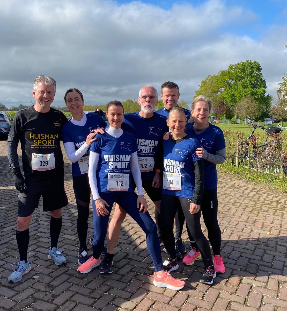 frank_wal's tweet photo. Nog even dank aan @Stg_Roparun #team166 @ZRivierenland voor de gezellige loop vanmorgen en wat een mooie omgeving wonen jullie ππ»
Groet #team031Lingewaard βπ» https://t.co/byahjZj4Fx