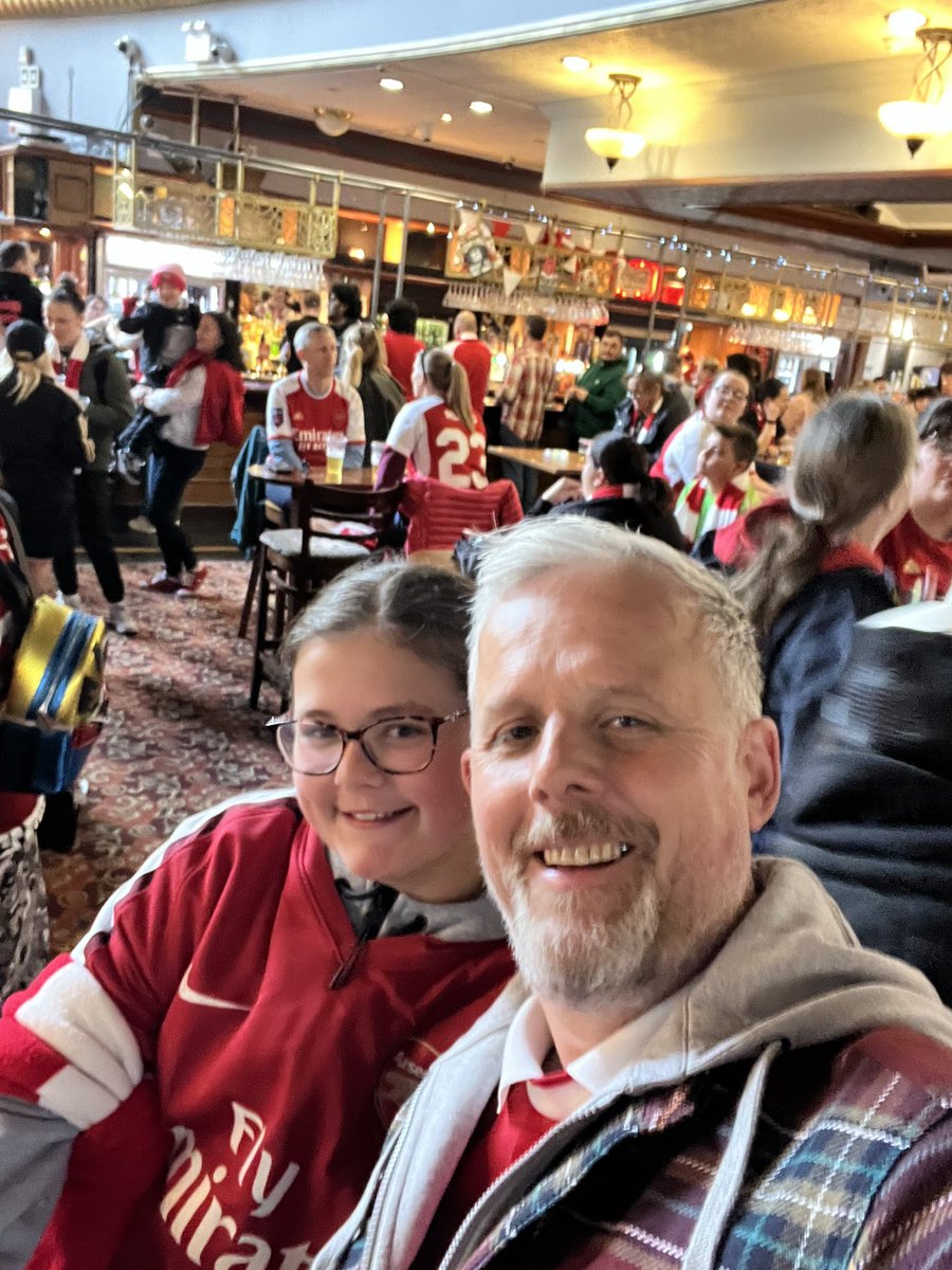 goonerjamie's tweet photo. Safe to say my niece is enjoying the build up to her first @ArsenalWFC match https://t.co/OuLM3Dh9si