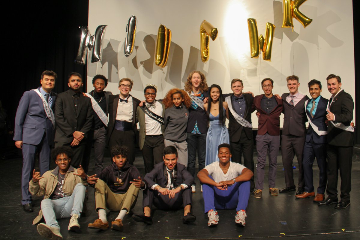 I’m posting a retrospective collection of images from my years at Hayfeld, beginning in 2002. I have just posted the fifteenth gallery, for 2019-2020, There are many images, so I chose to be inclusive instead of posting only a few images to my taste.  hayfieldpictures.com/Looking-Back/2…