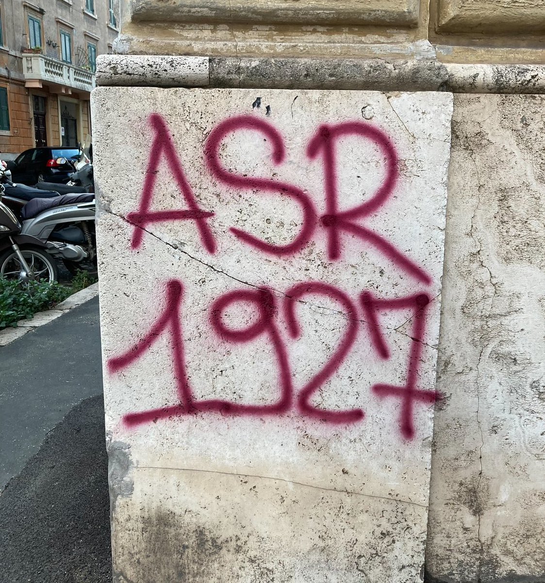 Ferrero Rossi tweet media