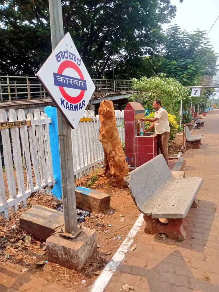 Make use of the drinking water facilities installed at #Karwar station to nourish yourself from the  #SummerHeat for the convenience of passengers