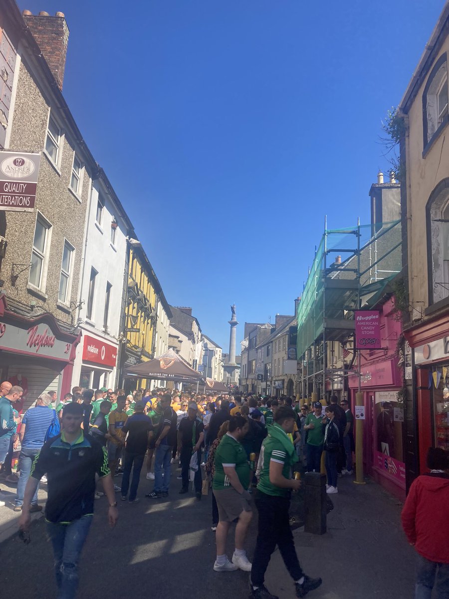 O’Connell St. at midday! #upthebanner