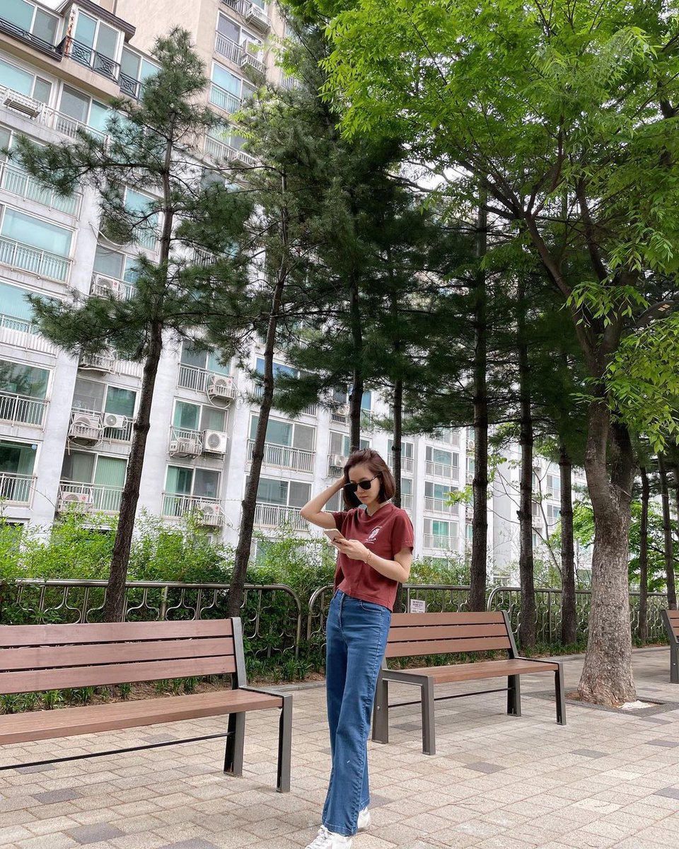 M00NCHAEWON's tweet photo. 240421 moonchaewon_official instagram update 
#MOONCHAEWON #문채원 https://t.co/MVhuYsjM1l