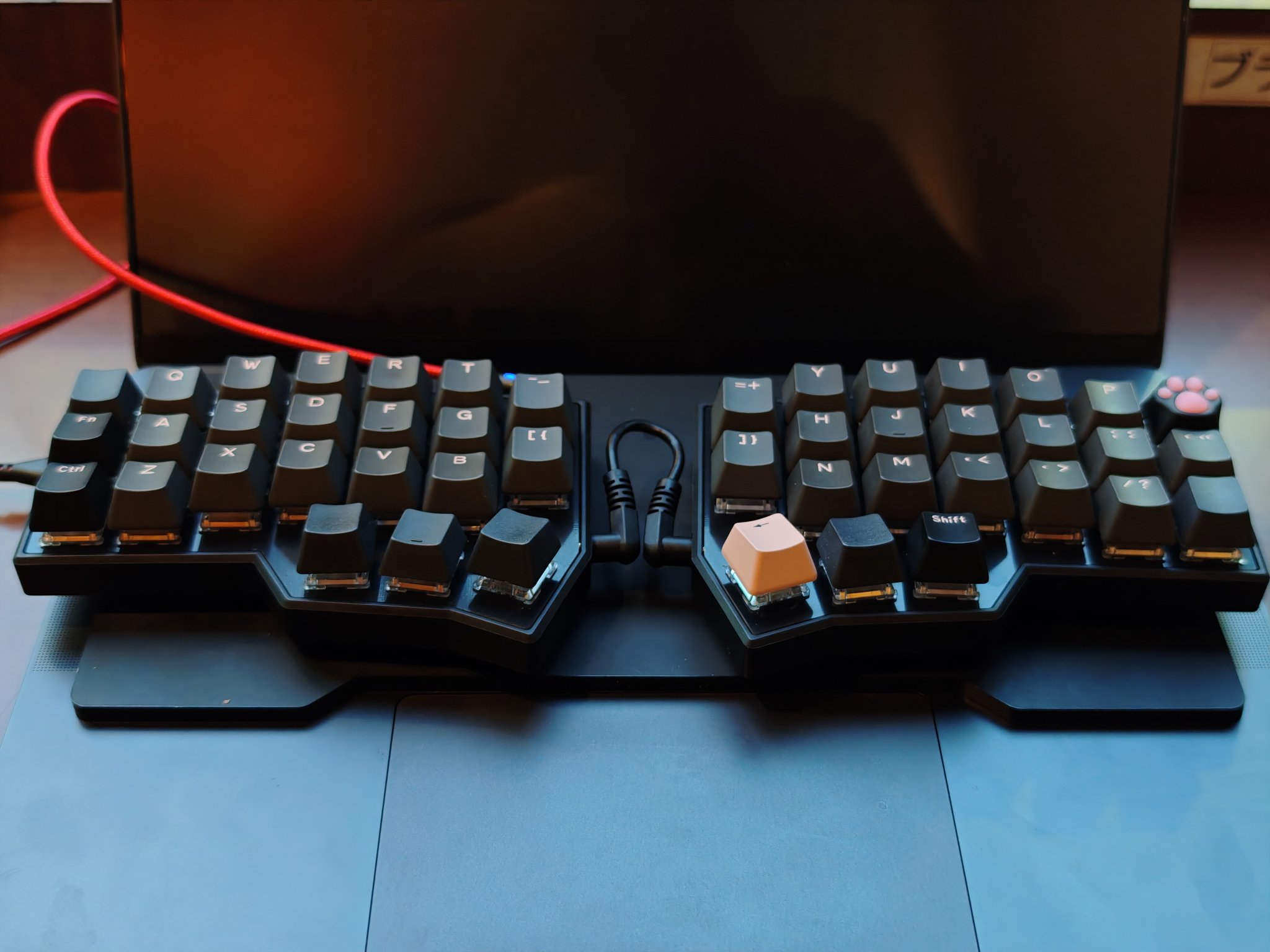 新品】corne v4 cherry オレンジ色 keychron静音リニア すまほん!! on