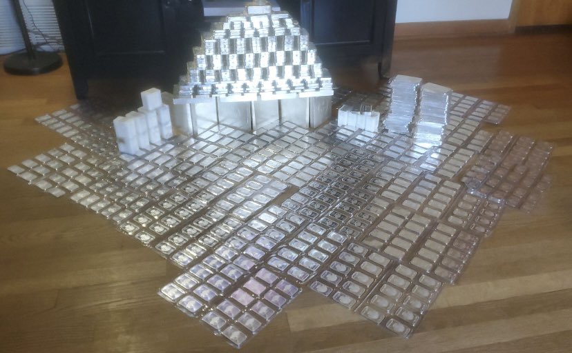 TheSilverLion1's tweet photo. Stack of The Day !  Happy Stacking Sunday everyone. Keep sending me them stacks. 🤩🤩🤩 #silver #gold #investing #investingTips #stacking #silverstacker  #collector #goldbullion #coins #silverPrice #silvercoin #goldprice 👇🏻👇🏻👇🏻 https://t.co/2pBtnAaJMb