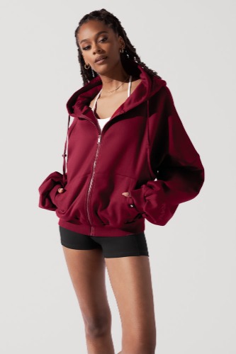 I just received Zip Cloud Hoodie - Crimson | L/XL from Squishy via Throne. Thank you! https://t.co/jBFUljVsgJ<a href="/tag/throne"class="tags"><span>#throne</span></a><a href="/tag/wishlist"class="tags"><span>#wishlist</span></a>
