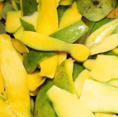 Mango peels are effective in preventing and treating

🌿colon cancer
🌿lung cancer
🌿prostate and 
🌿cervical cancer,

It also cure  

🌿arthritis, 
🌿stomach ulcer, 
🌿cold and 
🌿diabetes. 

Chew the pulp with the peel or boil the peel and drink. Nature heals.

#BackToEden