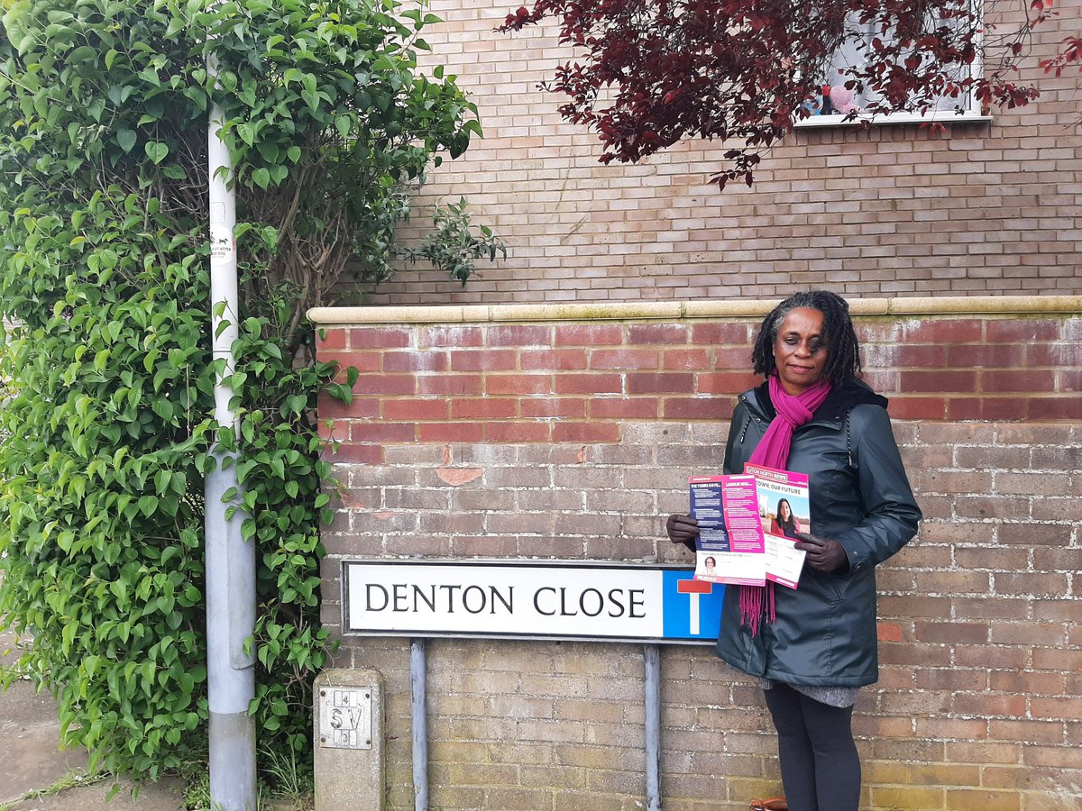jacquiburnett4's tweet photo. Lovely session in #Poets today talking to local residents on the way. My ward includes the Hospital area, some of Challney, Lewsey Park, mosques, churches, schools and a truly diverse community. #ferrars #ldhosp #Chalkhills #Holgate #Hebden #Denton #Copperfields @LutonLabGroup https://t.co/KkFTPjrZdj