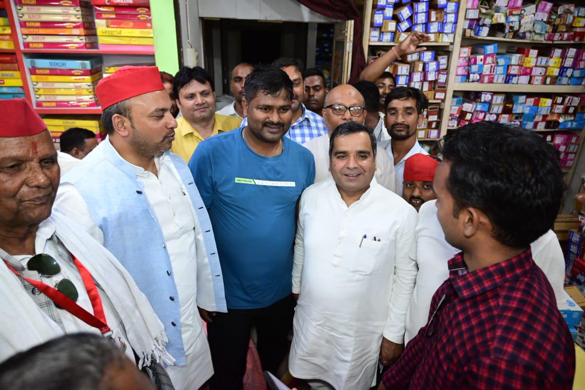 MPDharmendraYdv's tweet photo. जनसंपर्क लोकसभा आज़मगढ़ ।
जय अखिलेश तय अखिलेश ।।
जय गठबंधन ।। https://t.co/TzS7VFe8iC