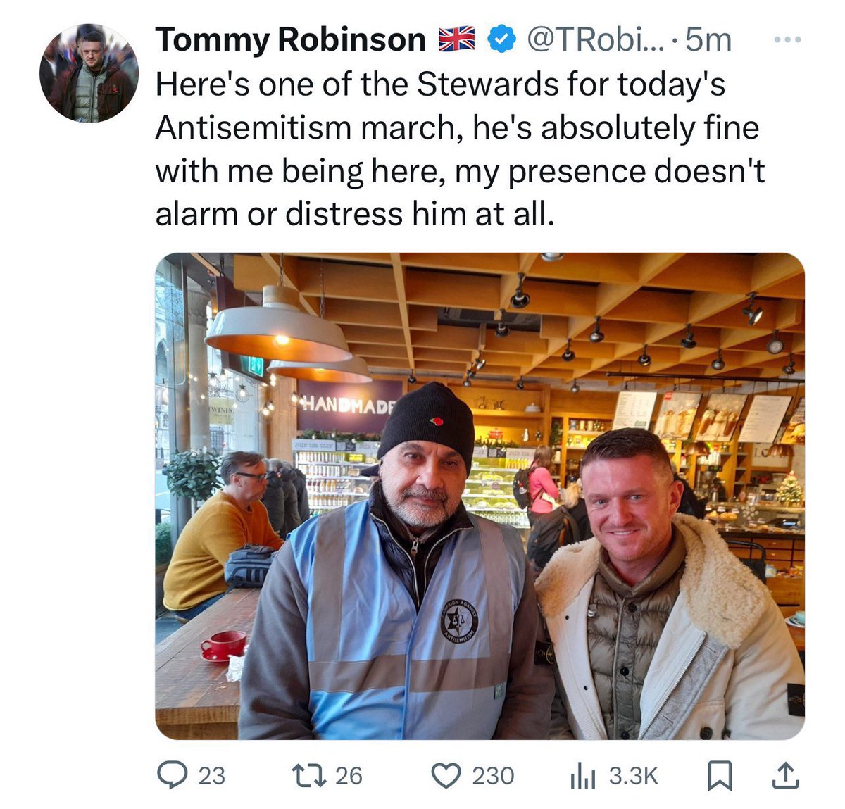 During the initial mobilisations against the pro-Palestinian demonstrations, it appears that Tommy Robinson was welcomed by a steward from Gideon Falter's organisation, the CAA.