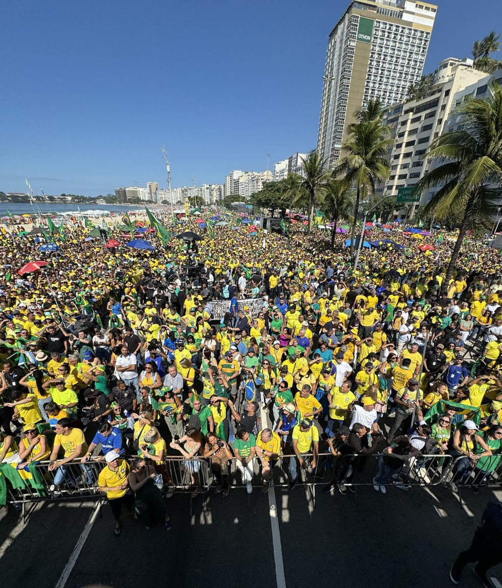 CamargoDireita's tweet photo. E aí, esquerdalha, como está a inveja hoje? Kkkk
Entenda: somos o povo; vocês, bolha 🇧🇷 https://t.co/TI95ADxjP1