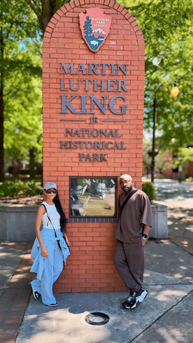 Na passagem por Atlanta, vimos mais da história do Reverendo Martin Luther King e dos direitos civis norte-americanos. E no fim, tem um brinde, o cenário do filme Pantera Negra, do clipe do Usher e muito mais! (Fizemos um vídeo mostrando tudo isso, tá lá no insta e no TikTok)