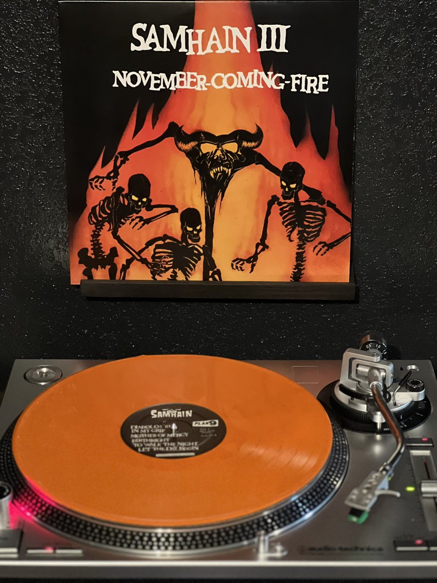 satancblckmetal's tweet photo. SAMHAIN III “November-Coming-Fire” 1986 #samhainband #ushorrorpunk orange vinyl #plan9records https://t.co/OYb6ESeJlq