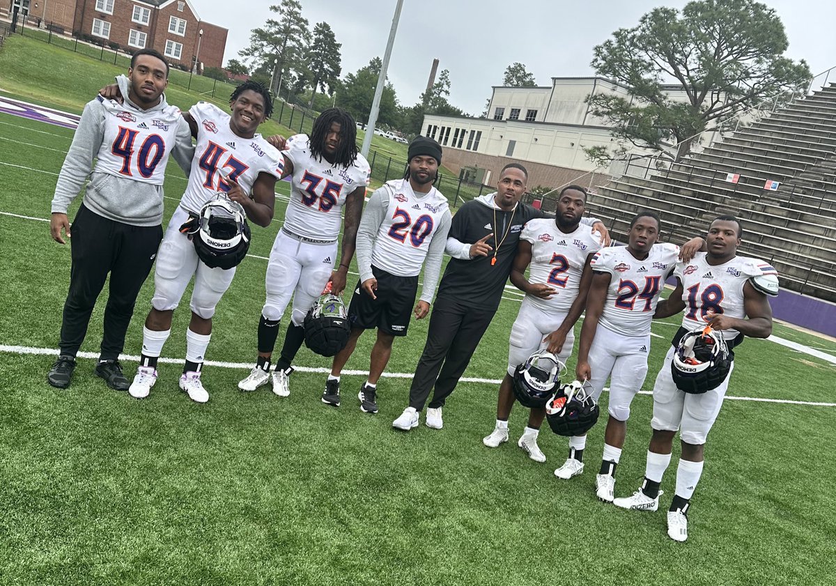 CoachMoeNWST's tweet photo. Spring ball is in the books. Proud of these young MEN! The future is bright in Natchitoches!! 🤘😈
#BayouBacks #TBU https://t.co/T3rKvOWk3c