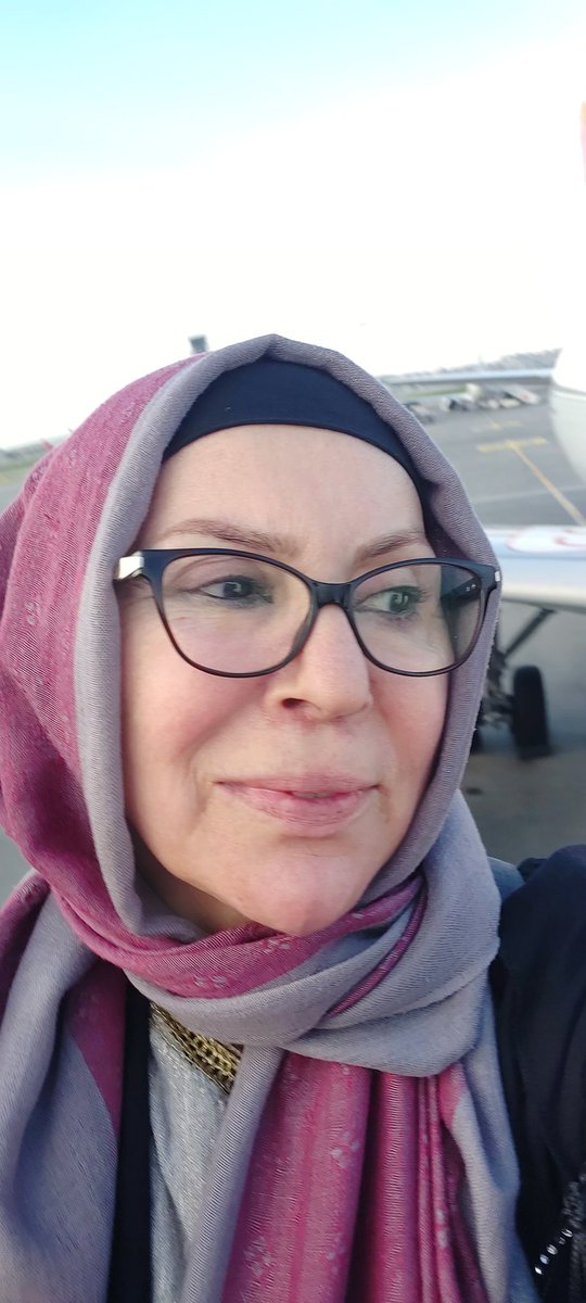 Leylaay70038440's tweet photo. Atık istanbulum hoça kal bana iyi uçuşlar.#ElazığBeklebeniGeliyorum
#Saat19.5 https://t.co/eHmujW8nJj