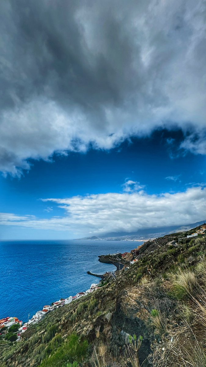 Radazul - La Nea 22°C Tenerife Nubosidad variable.