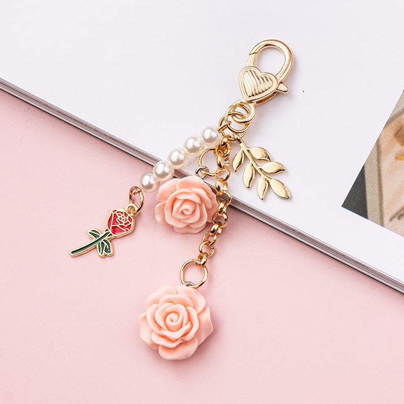 rose keychains🌹pink or red?