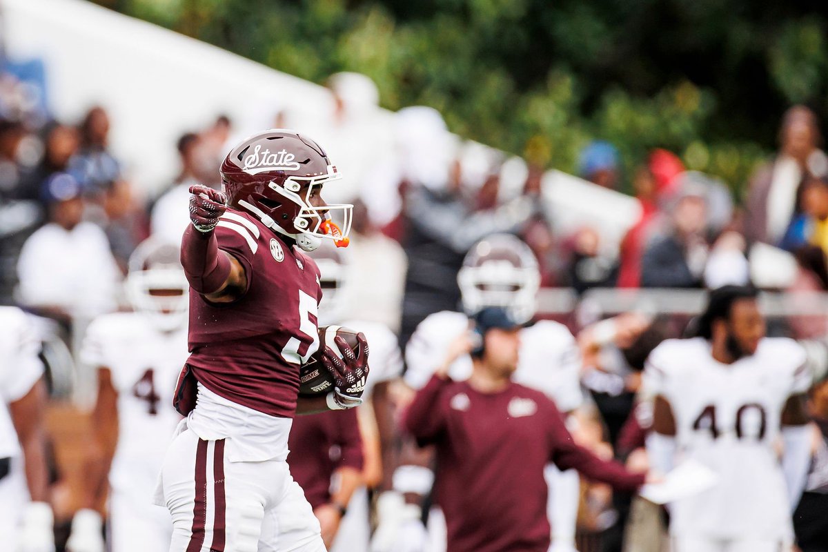 First day out .. Davis Wade 🫶🏿 @HailStateFB @_CoachBump