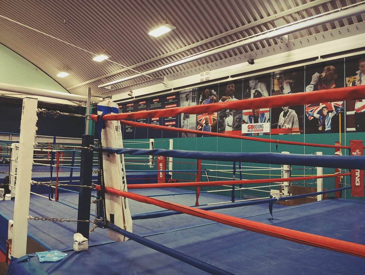 Brilliant afternoon down at the institute of sport with Lexi Jenkins for @England_Boxing women's aspire youth camp. A great learning experience. Thanks to Laura and the team for hosting. Great to get involved and help out with the coaching👍🥊🙏♥️ @DinningtonHigh @DHSTransition