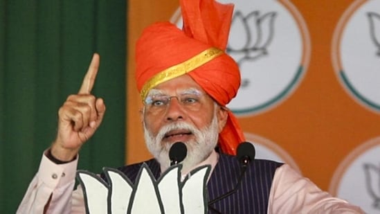 BIG NEWS 🚨 PM Modi says Congress will snatch Mangalsutra & Gold of Hindu Women and give it to infiltrators & people having more children 🔥🔥 'Manmohan Singh has already said Muslims have the first ownership of countries’s property' - PM Modi 'They will investigate how much