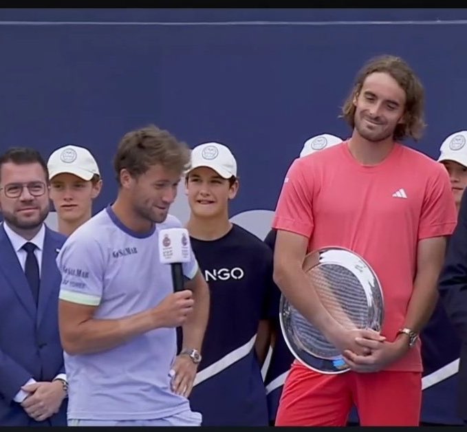 Casper Ruud after beating Stefanos Tsitsipas in Barcelona: “A week ago you won. Today I won. Thank you for letting me win this time. It would’ve been tough to have 2 final losses in a row 😂. To your team, well done this week. It wasn’t easy for any of us. But we were in the