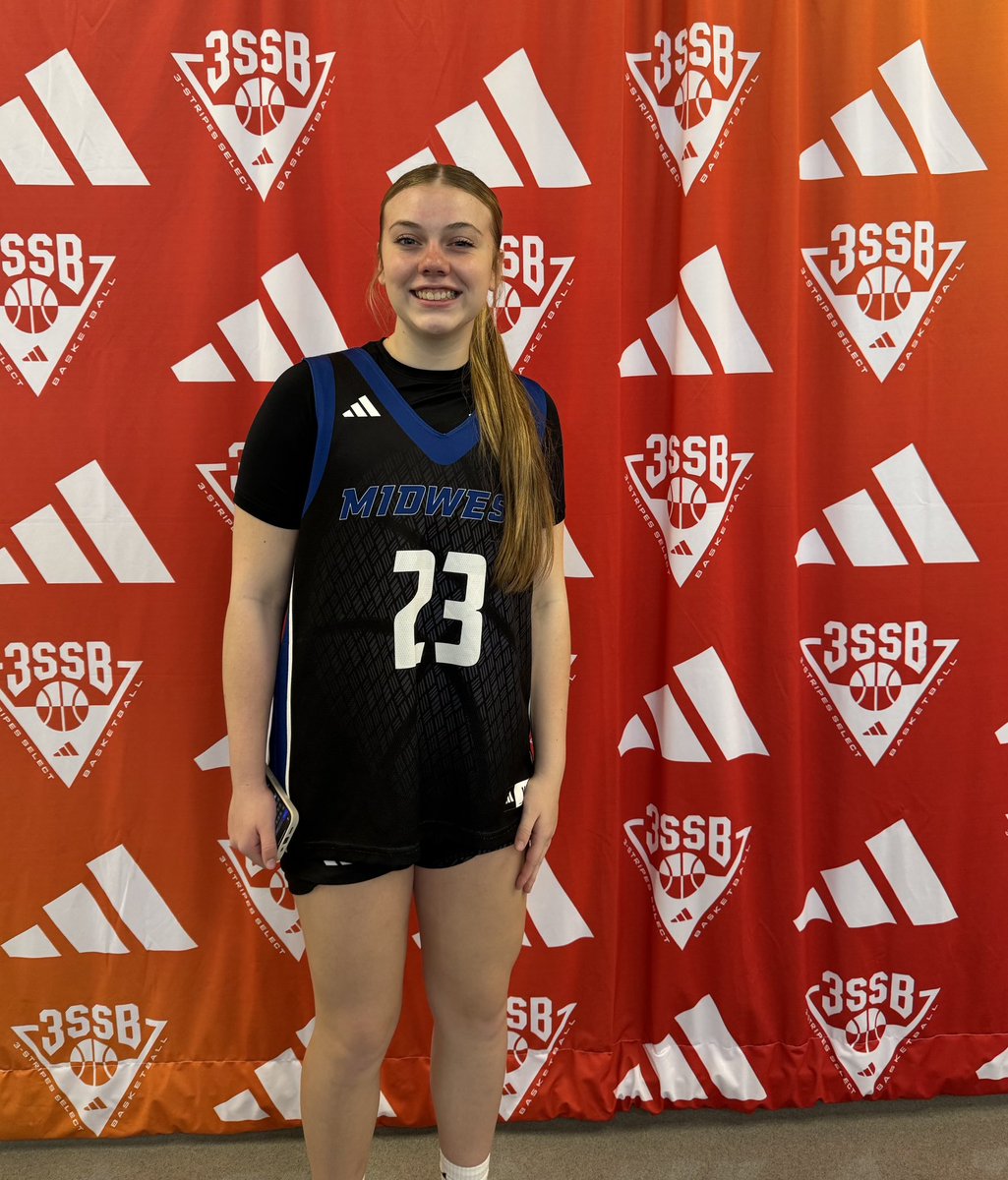 Love how my girl continues to work to improve her game. Strong performance today from <a href="/parker_straub/">Parker Straub</a> in her team’s win in Texas at Adidas Chapter 1 Spring Series - 💪🏻🔥
10 points 
9 rebounds 
4 assists