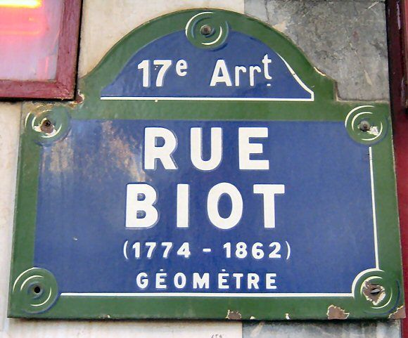 Il y a #250ans, le 21 avril 1774, naît le mathématicien, physicien et astronome Jean-Baptiste Biot († 1862).
Il démontra l'existence de la diffraction de la lumière, rédigea un traité d’astronomie de renommée internationale... Une rue lui rend hommage à #Paris17 depuis 1864.