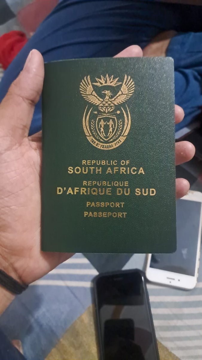 Hi @DelhiPolice , My sister found a bag containing a passport and cards belonging to a foreigner (South African). We'd like to return it to the rightful owner. @GovernmentZA @hci_pretoria