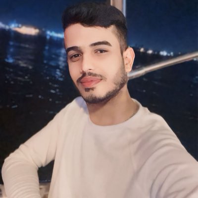 شلونكم بذاتين😏
#صورة_جديدة_للملف_الشخصي