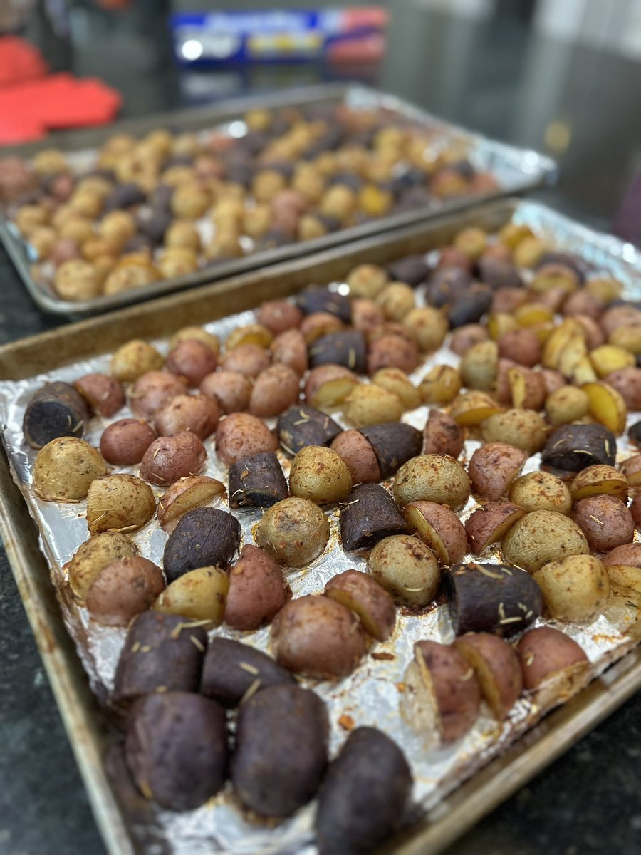 Cap'n Axe tweet media