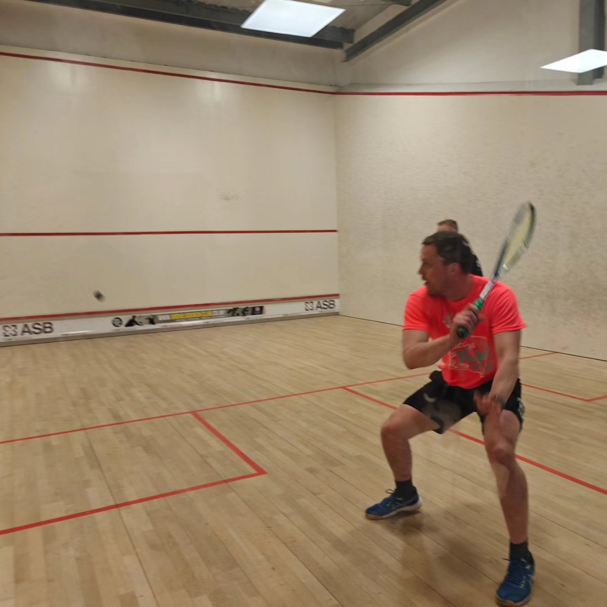 GroveSquashClub's tweet photo. Grove 1 secured the maximum 20 points against Clifton Park. Excellent wins for Dan, Eddie, Richard, Graham and Steve mean that the team have guaranteed they will be playing in Division 1 again next season. 👏🏻👏🏻 https://t.co/FnUzYqcEOZ
