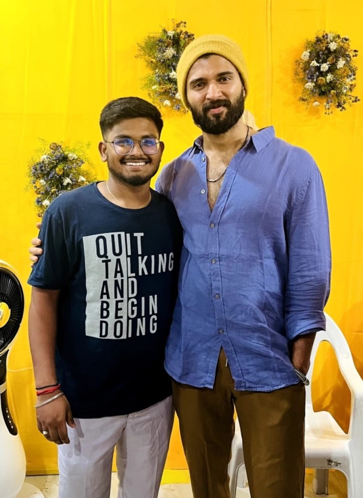 Latest 💙💙

#VijayDeverakonda