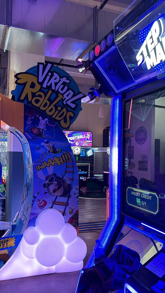 when i play smx here i just keep hearing rabbids noises bc of this fuck ass cab