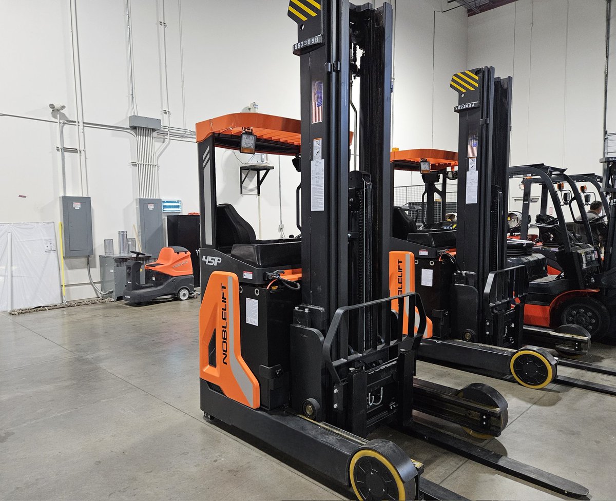 The RT45PRO 4500lbs Cap. Sit-Down Moving Mast Reach Trucks with a lift height of 295', wireless camera set up and our NR530 Sit-Down Scrubber at this 200,000 Sqft. 3PL facility. 'Why choose between price and quality when you can have BOTH' #noblelift #reachtrucks #scrubbers