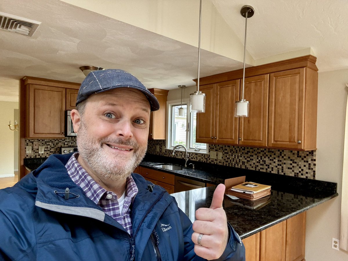 Repair inspection today at one of my #Foxboro sales. Looking good! How can I help you? BobSimone.com #BetterLivingRE #BetterLivingForABetterLife #HelpingFamilies #HelpingPeople