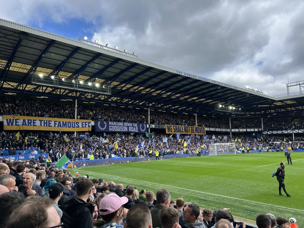 conno_96's tweet photo. @Benjwinst @The1878s https://t.co/SqO0vM0TpZ