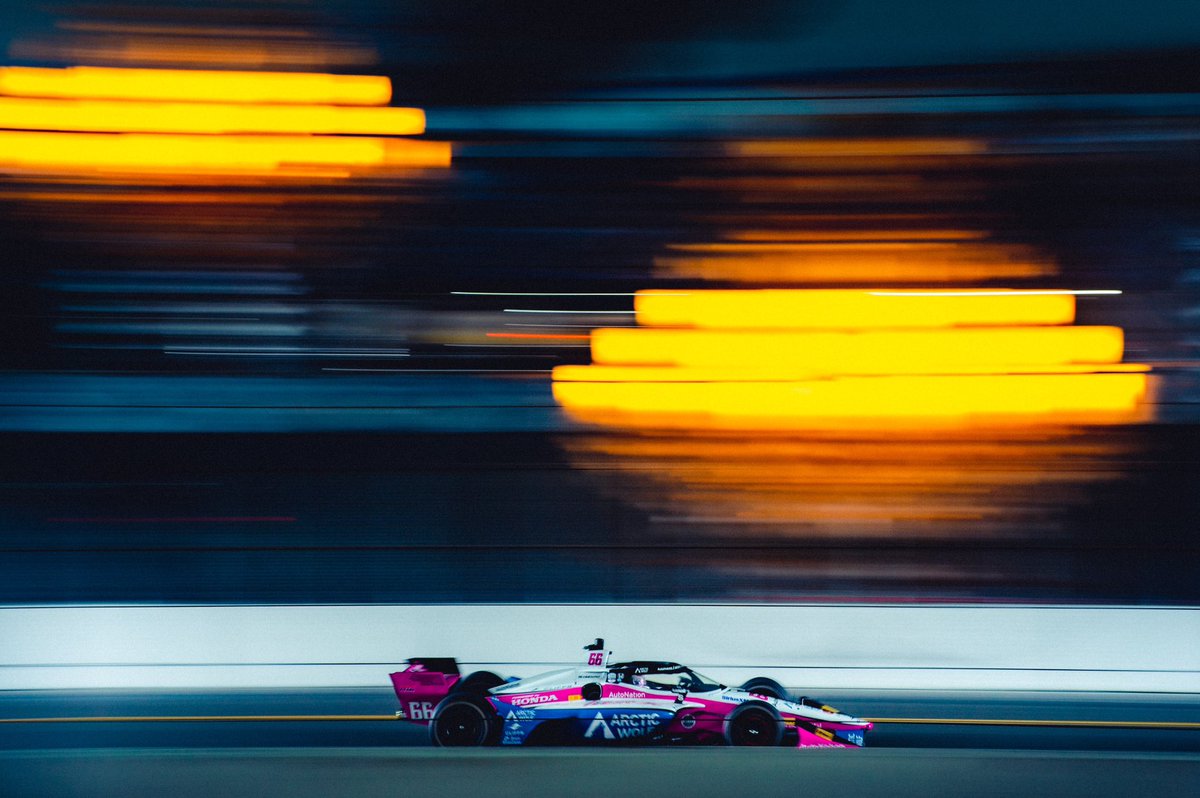 🏁🏁 Happy with the the read we got on got cars during warm up. Time to go racing ! #AGPLB // #DRVPNK