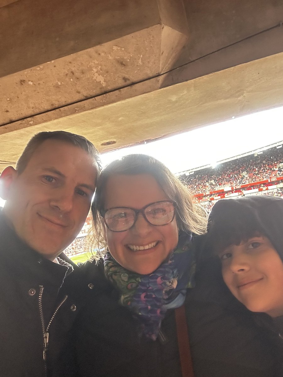 Jo Mundy (@joeybumdy) on Twitter photo <a href="/persiluk/">Persil UK & Ireland</a> thank you so much for our awesome prize of tickets to <a href="/ArsenalWFC/">Arsenal Women</a> this afternoon. <a href="/persiluk/">Persil UK & Ireland</a> thank you so much for our awesome prize of tickets to <a href="/ArsenalWFC/">Arsenal Women</a> this afternoon.
